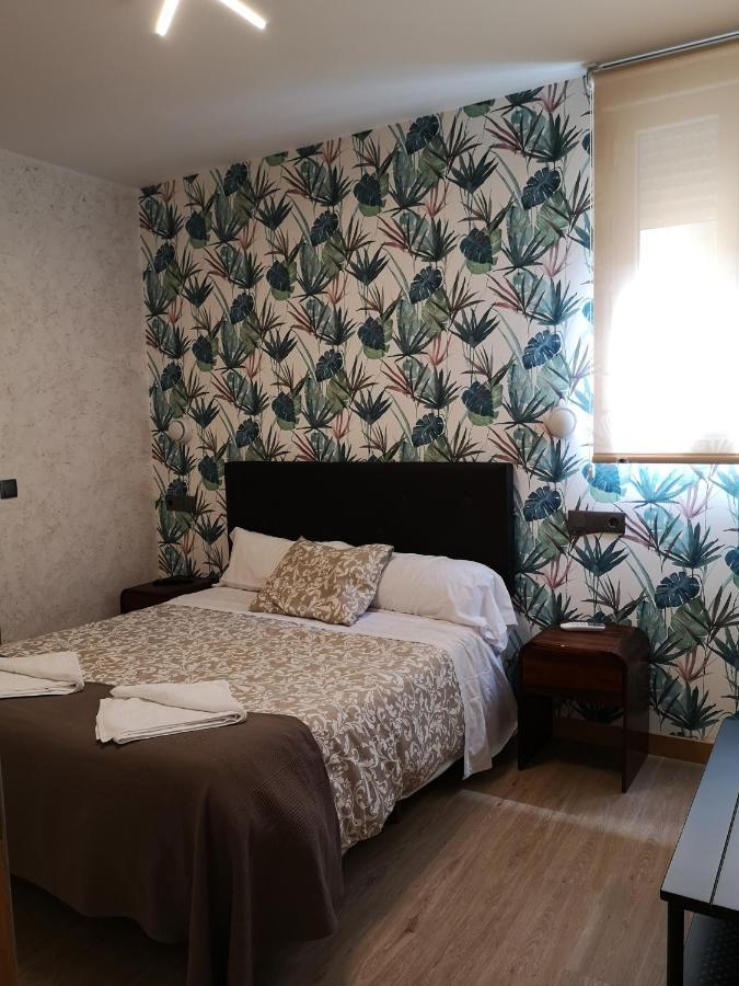 Hostal Juan Bravo Сеговия Екстериор снимка
