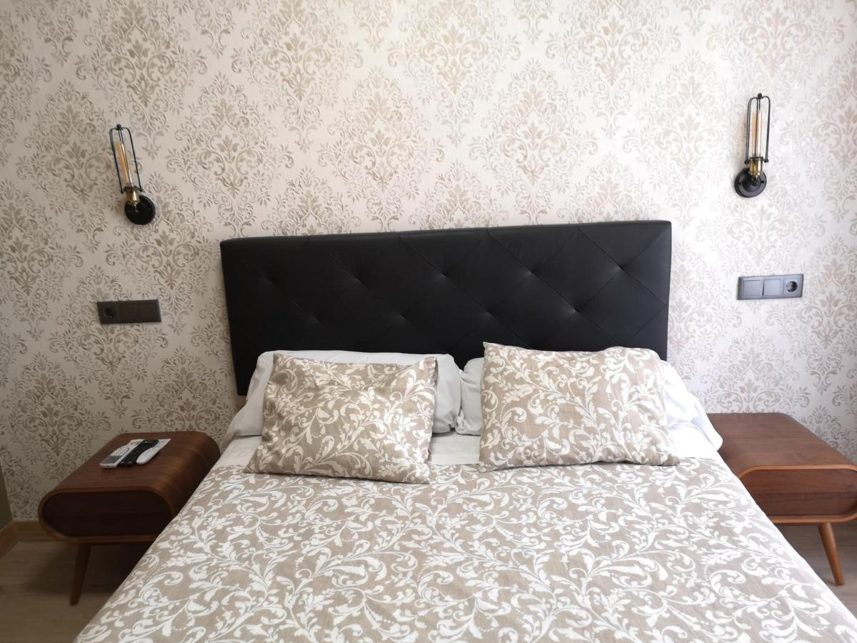 Hostal Juan Bravo Сеговия Екстериор снимка