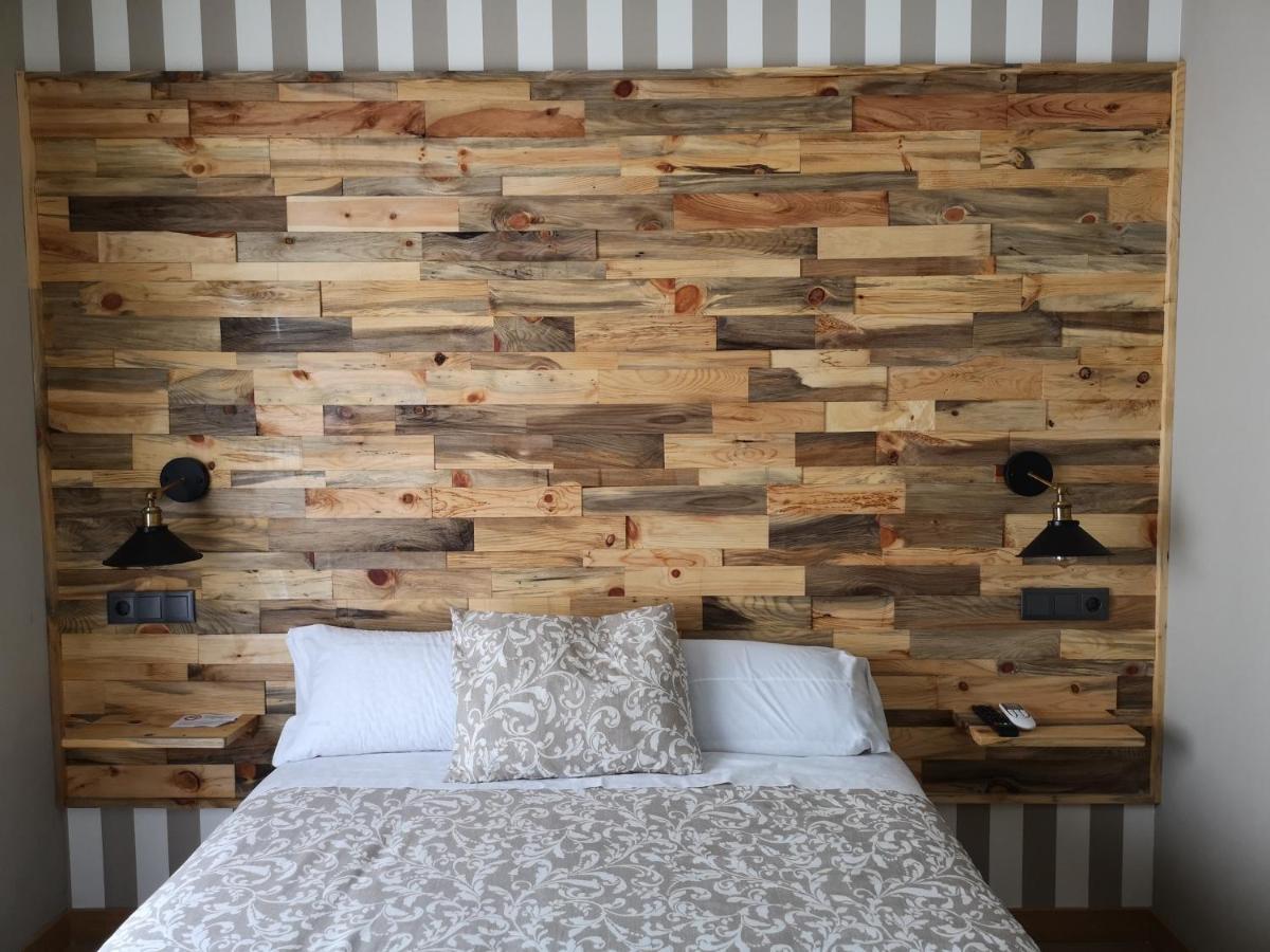 Hostal Juan Bravo Сеговия Екстериор снимка