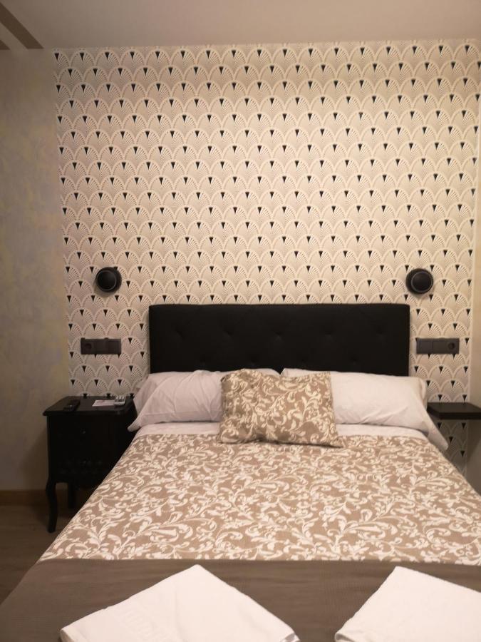 Hostal Juan Bravo Сеговия Екстериор снимка