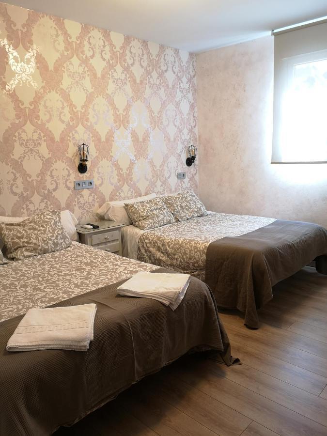 Hostal Juan Bravo Сеговия Екстериор снимка